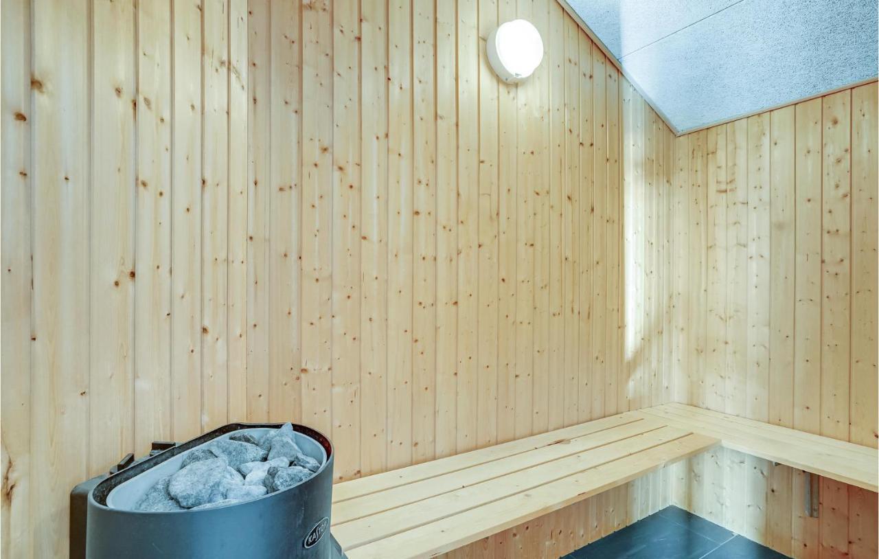 Awesome Home In Oksbl With 4 Bedrooms, Sauna And Wifi Oksbol  Luaran gambar